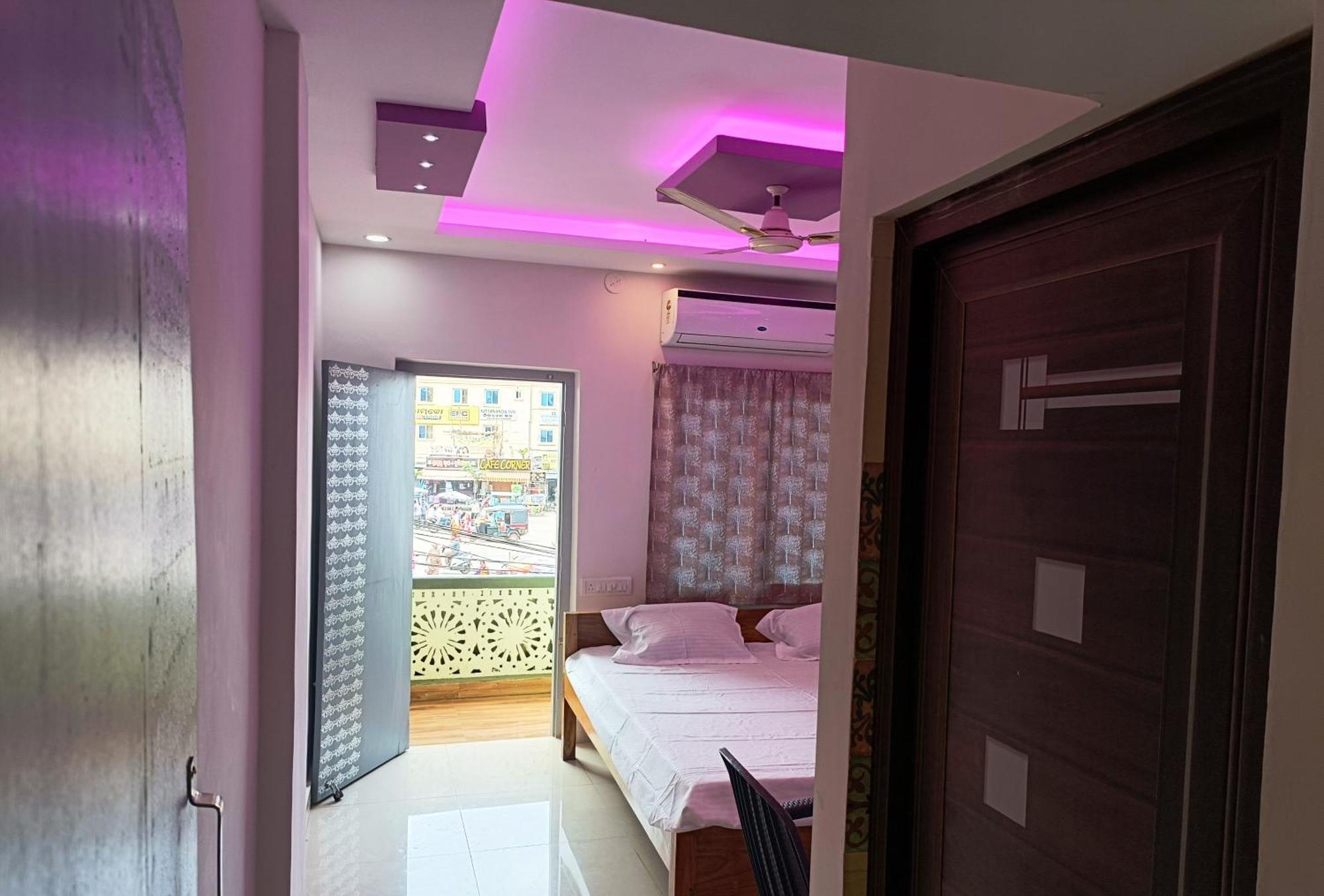 Hotel Grand View Пури Экстерьер фото