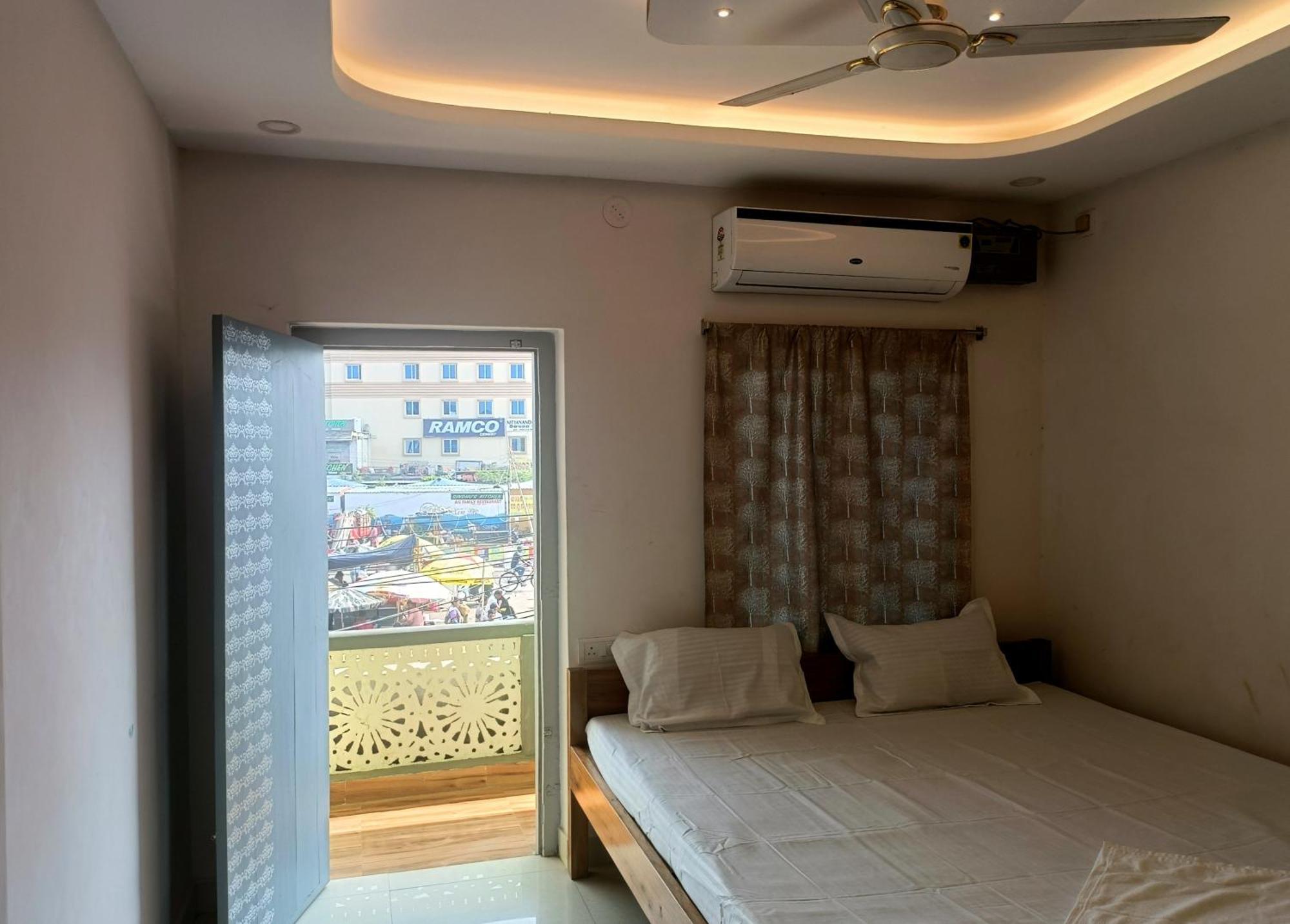 Hotel Grand View Пури Экстерьер фото